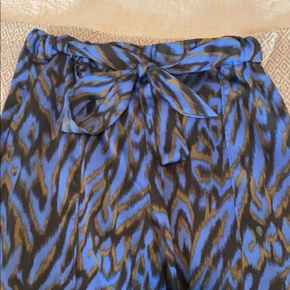 AVA AND AIDEN BLUE ZEBRA PRINT CULOTTES - Picture 4 of 5
